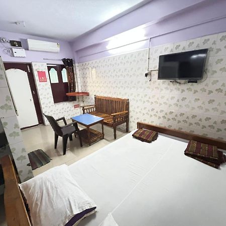 Meera Lodge Chidambaram Bagian luar foto